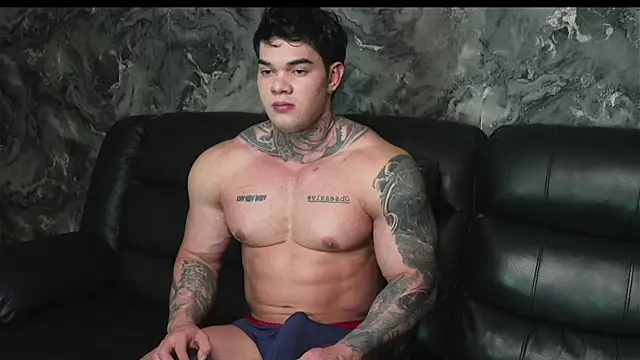 Snapshot of Justin_Clark chatting on November 1, 2025, 1:01 am Justin Clark online show from November 1, 2025, 1:01 am