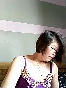 Baby-tits2024 online show from September 18, 2025, 1:30 am