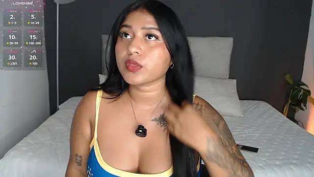 Snapshot of alinakiss chatting on June 26, 2026, 8:53 am alinakiss online show from June 26, 2026, 8:53 am