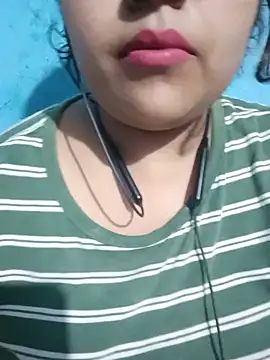 Love-Veronica online show from July 13, 2026, 6:40 pm