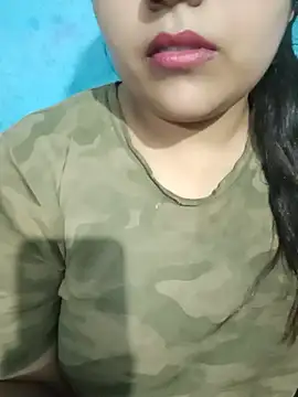 Love-Veronica online show from July 31, 2026, 6:05 pm