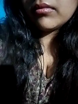 Snapshot of Love-Veronica chatting on February 8, 2026, 8:28 pm Love-Veronica online show from February 8, 2026, 8:28 pm