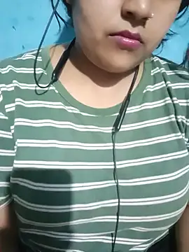 Love-Veronica online show from June 26, 2026, 6:36 pm