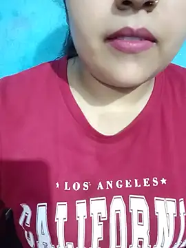 Love-Veronica online show from July 29, 2026, 5:45 pm