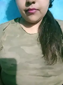Love-Veronica online show from July 23, 2026, 6:15 pm