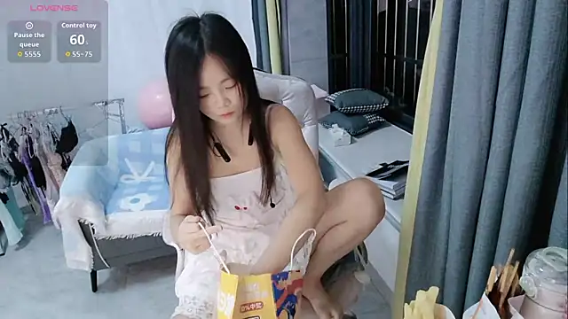 Lena-yyds online show from October 22, 2025, 4:17 pm