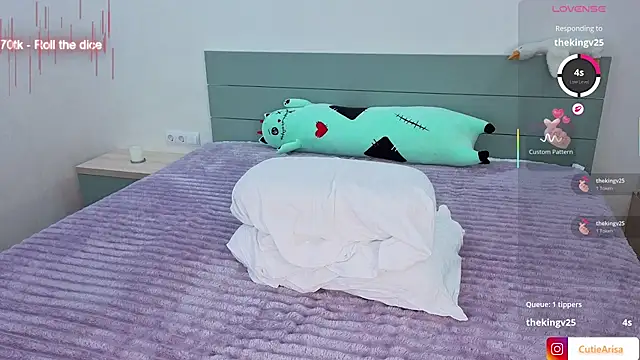 Snapshot of Lust_One_ chatting on February 12, 2026, 1:33 pm Lust One online show from February 12, 2026, 1:33 pm