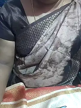 Sujithra78 online show from December 28, 2024, 2:21 pm