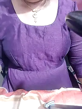Sujithra78 online show from December 31, 2024, 6:57 pm