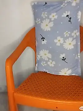 Sexy Radhikaa online show from May 16, 2026, 1:37 am