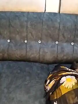 Sexy Radhikaa online show from April 14, 2026, 5:45 am