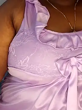 Sexy Radhikaa online show from April 13, 2026, 3:43 am