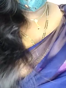 Sexy Radhikaa online show from March 17, 2026, 1:41 am