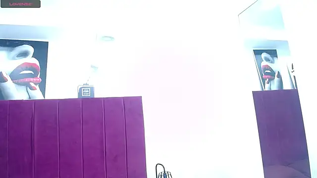 Kylee28 online show from January 31, 2025, 8:12 pm