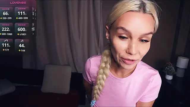 BrittByron online show from October 26, 2025, 5:19 am