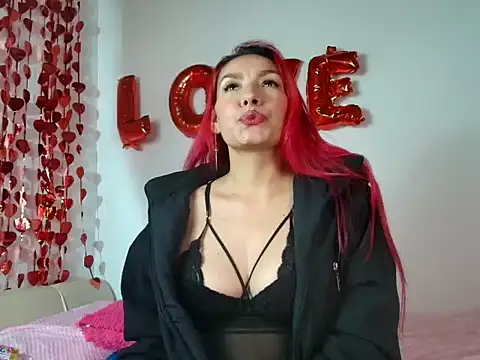 Snapshot of Carol_love0411 chatting on March 7, 2025, 2:04 am Carol love0411 online show from March 7, 2025, 2:04 am