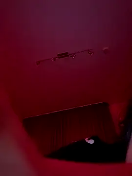 Snapshot of hotiee chatting on December 3, 2024, 5:48 am hotiee online show from December 3, 2024, 5:48 am