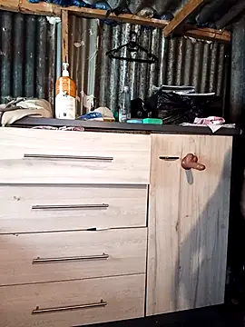 curvyloneah75 online show from November 19, 2025, 6:35 am