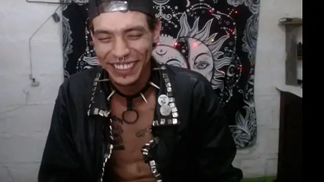 tayler punk noise online show from January 12, 2025, 7:53 am