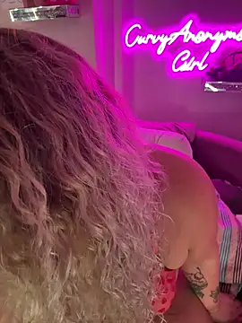 CurvyAnonymousGirl89 online show from October 12, 2025, 1:34 pm