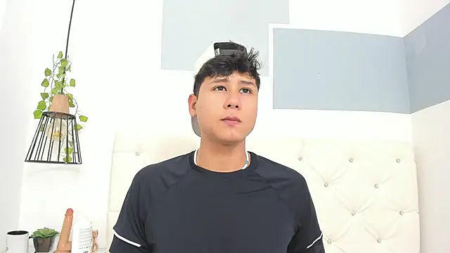 Snapshot of RaidenBoy1 chatting on February 7, 2025, 7:49 pm RaidenBoy1 online show from February 7, 2025, 7:49 pm