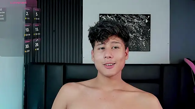 Snapshot of RaidenBoy1 chatting on January 22, 2025, 7:45 pm RaidenBoy1 online show from January 22, 2025, 7:45 pm