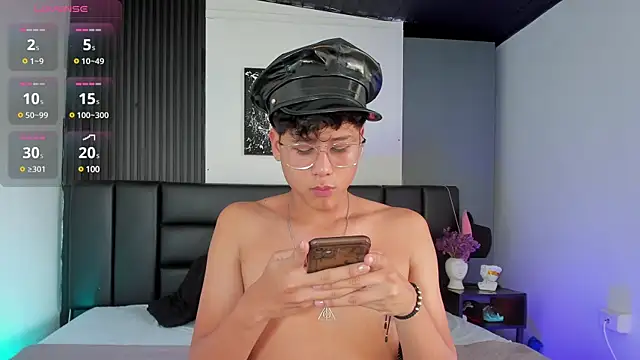 Snapshot of RaidenBoy1 chatting on January 26, 2025, 7:41 pm RaidenBoy1 online show from January 26, 2025, 7:41 pm