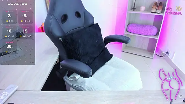 Snapshot of Evangeline_johns chatting on February 4, 2026, 6:47 pm Evangeline johns online show from February 4, 2026, 6:47 pm