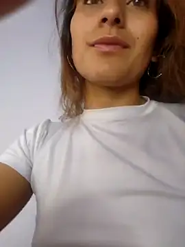 varenkaivanova 22 online show from January 8, 2025, 3:29 am