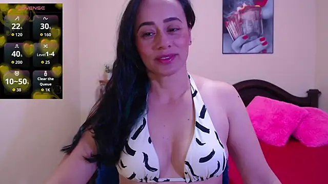 sara florez1 online show from September 9, 2025, 11:19 am