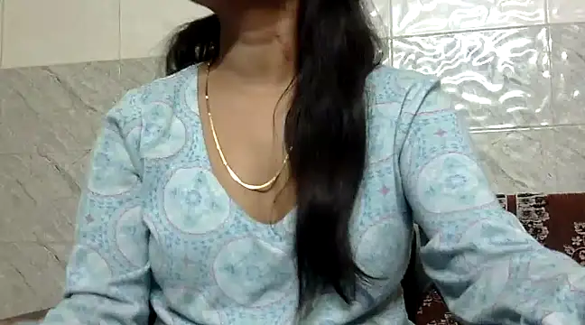Snapshot of Hawt_Shreya chatting on January 31, 2025, 7:18 pm Hawt Shreya online show from January 31, 2025, 7:18 pm