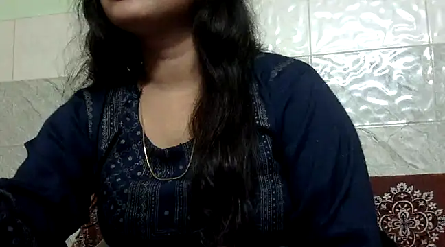 Snapshot of Hawt_Shreya chatting on March 10, 2025, 9:40 pm Hawt Shreya online show from March 10, 2025, 9:40 pm