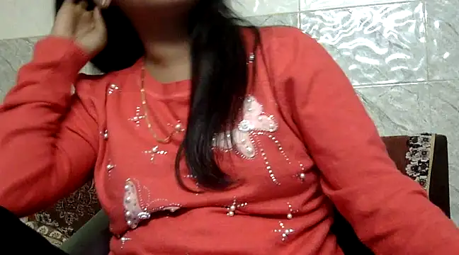 Snapshot of Hawt_Shreya chatting on February 10, 2025, 11:02 pm Hawt Shreya online show from February 10, 2025, 11:02 pm