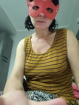 Vagabondainnamorata online show from November 17, 2025, 4:55 pm