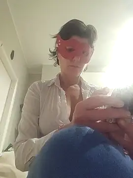 Vagabondainnamorata online show from April 6, 2026, 3:46 am