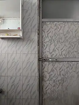 Snapshot of surabhi09 chatting on December 18, 2025, 8:41 am surabhi09 online show from December 18, 2025, 8:41 am