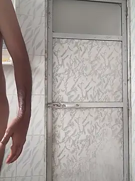 Snapshot of surabhi09 chatting on November 28, 2025, 3:39 am surabhi09 online show from November 28, 2025, 3:39 am