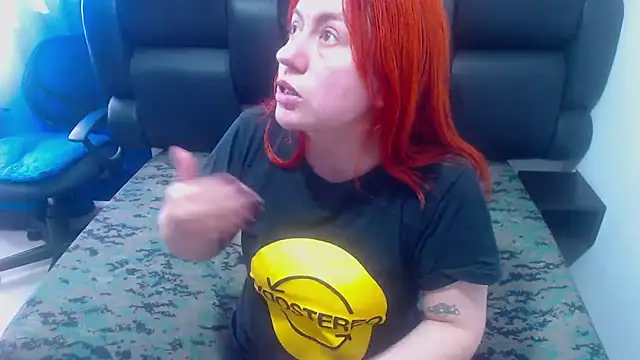 Snapshot of XxMiaSexxyHotxX chatting on November 7, 2025, 1:37 pm XxMiaSexxyHotxX online show from November 7, 2025, 1:37 pm