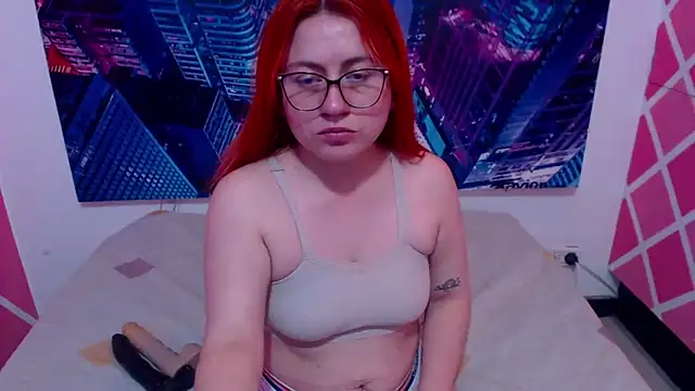 Snapshot of XxMiaSexxyHotxX chatting on November 26, 2025, 1:55 pm XxMiaSexxyHotxX online show from November 26, 2025, 1:55 pm