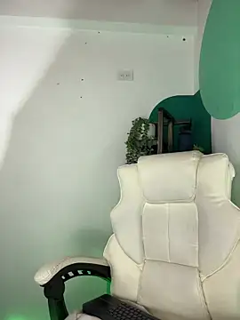 LollaByer online show from April 12, 2026, 9:07 pm