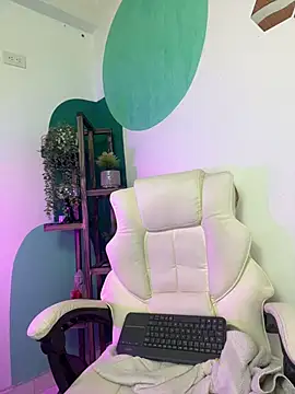 LollaByer online show from November 11, 2025, 9:09 pm