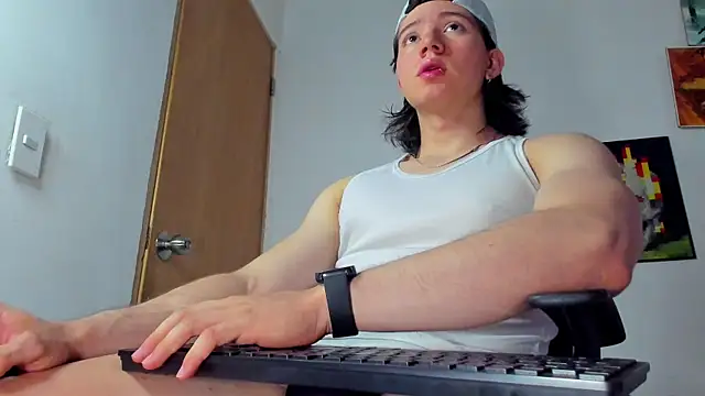 Snapshot of AngelBennet_ chatting on September 9, 2025, 10:30 pm AngelBennet  online show from September 9, 2025, 10:30 pm