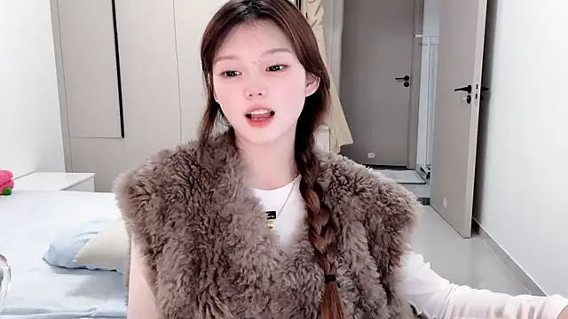 yangyang-1115 online show from October 29, 2025, 4:06 pm