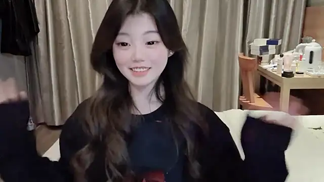 yangyang-1115 online show from February 25, 2025, 3:31 pm