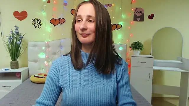 MichelLeee online show from February 17, 2025, 3:22 pm