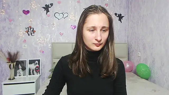 MichelLeee online show from February 4, 2025, 12:11 pm