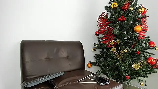 andrewChris  online show from December 1, 2025, 2:29 pm