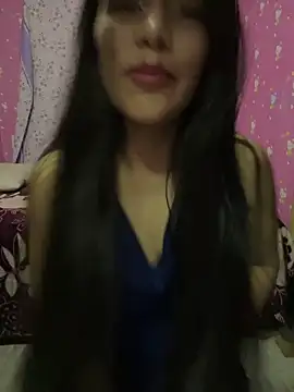 Velyn 18 online show from December 21, 2025, 1:35 pm