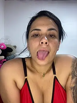 Snapshot of Leyna_Kenet chatting on December 11, 2024, 4:39 am Leyna Kenet online show from December 11, 2024, 4:39 am