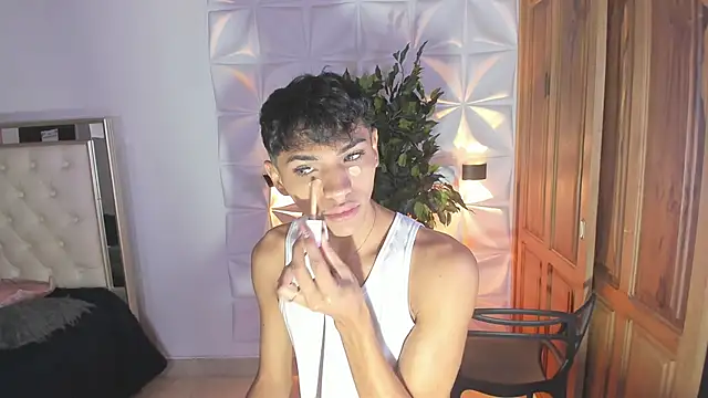 im sebaslopez online show from October 28, 2025, 11:31 am